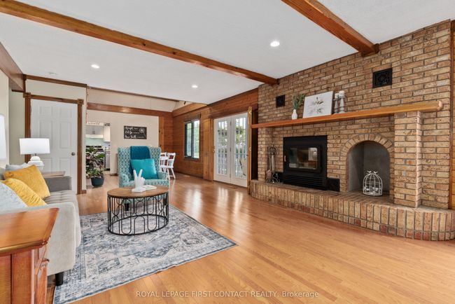 24 Valleyview Dr, House other with 3 bedrooms, 2 bathrooms and 6 parking in Oro Medonte ON | Image 6