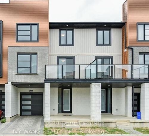 938 W Village Sq, London, ON, N6H0J7 | Card Image