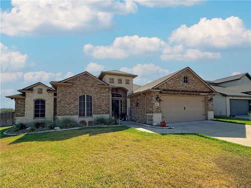 102 Chiman Cir, Portland, TX, 78374-2030 | Card Image