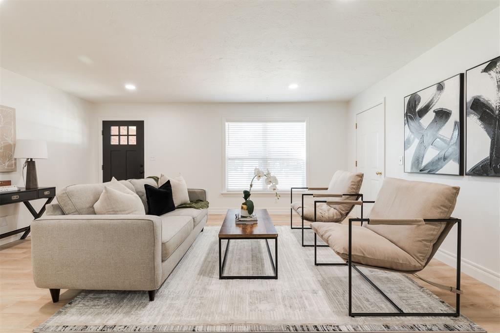 42nd St, Oklahoma City, OK 73112
