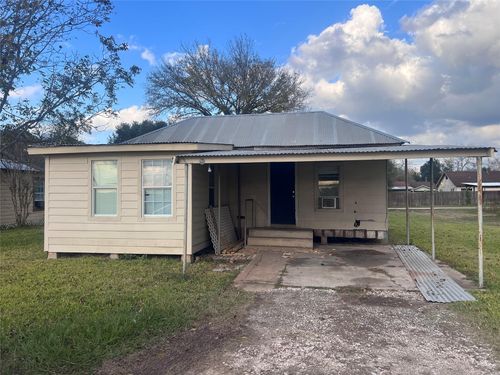 815 E Railroad St, Boling, TX, 77420-9355 | Card Image