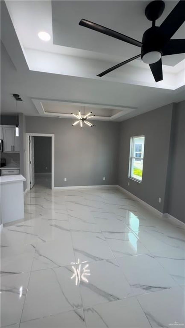 APT-4 - 1313 S Xanthia St, Condo with 2 bedrooms, 2 bathrooms and 2 parking in Alton TX | Image 4