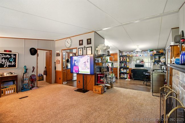 16398 Cumberland Cove Rd, House other with 3 bedrooms, 2 bathrooms and null parking in Madill OK | Image 9