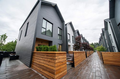 15-8968 Cook Cres, Richmond, BC, V6Y1W4 | Card Image