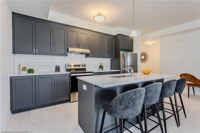 A012 - 142 Foamflower Pl, Townhouse with 2 bedrooms, 3 bathrooms and 1 parking in Waterloo ON | Image 5