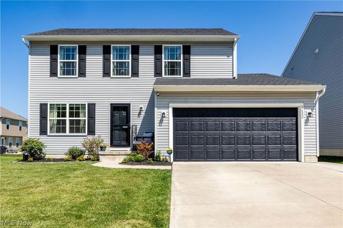 3622 Astor Ln, Lorain, OH, 44053-1200 | Card Image