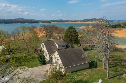 1379 Paradise Ln, Dandridge, TN, 37725-6623 | Card Image