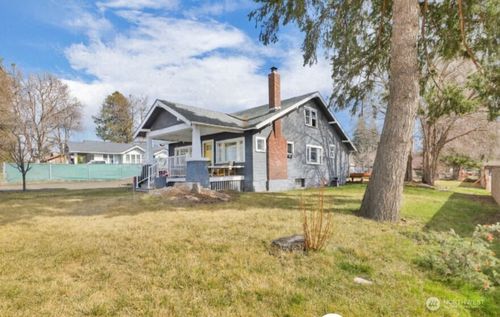 24 N Farr Rd, Spokane Valley, WA, 99206-6846 | Card Image