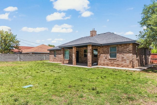 806 Sw 7 Th St, House other with 3 bedrooms, 2 bathrooms and 2 parking in Seminole TX | Image 21