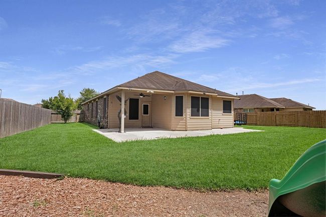 18819 Deer Trace Dr, House other with 3 bedrooms, 2 bathrooms and 2 parking in Crosby TX | Image 26