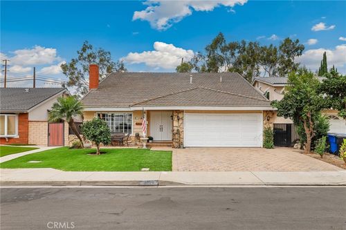9871 Sunny Cir, Cypress, CA, 90630-3921 | Card Image