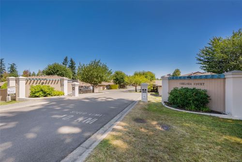 17-310 Pym St N, Parksville, BC, V9P2P4 | Card Image