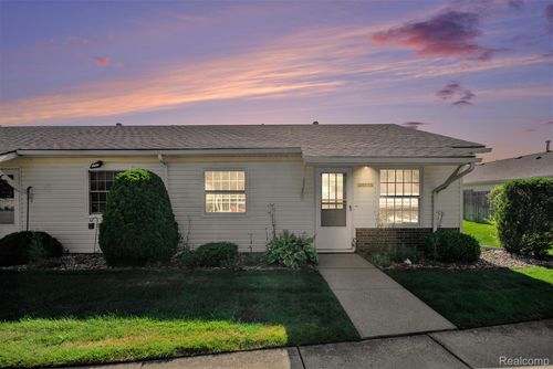 20833 Flora St, Roseville, MI, 48066-4508 | Card Image