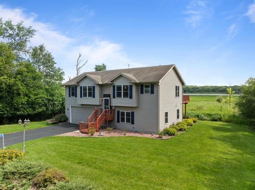 W3647 Lakeview Drive, Geneva, WI, 53147 | Card Image