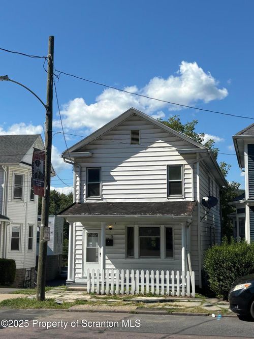 328 E East Main Street, Nanticoke City, PA, 18634 | Card Image