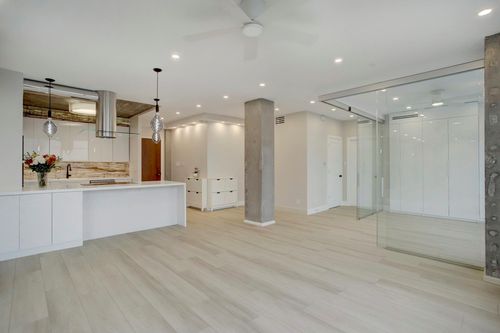 unit-15l-14 Greenway Plz, Houston, TX, 77046-1423 | Card Image