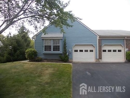 b-29 Hillsborough Dr, Monroe, NJ, 08831-4746 | Card Image