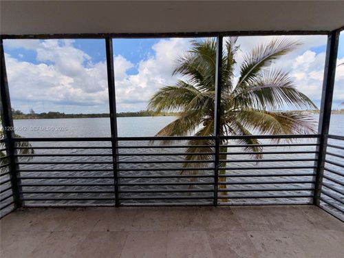 306-1075 Ne Miami Gardens Dr, Miami, FL, 33179-4600 | Card Image
