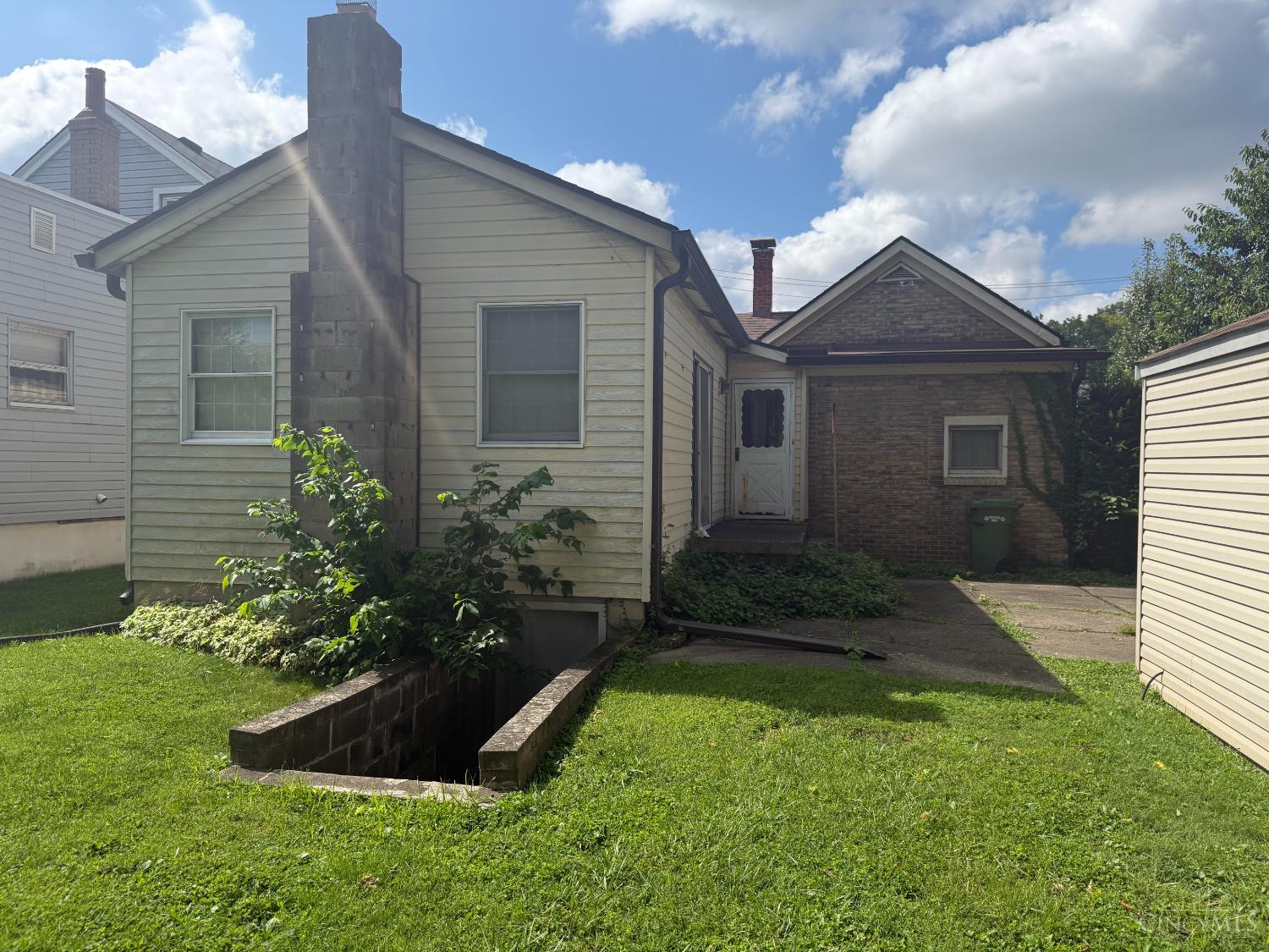 Residential in St Bernard 3