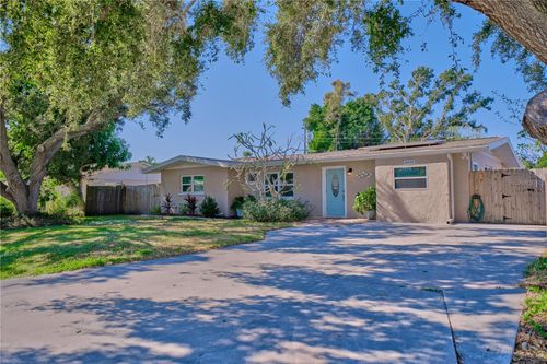 6220 Murdock Ave, SARASOTA, FL, 34231-7106 | Card Image