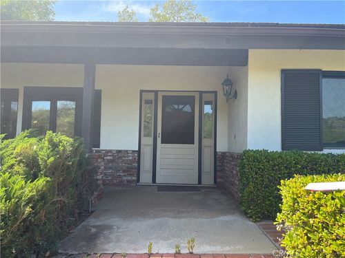 3415 Caballo Ln, Fallbrook, CA, 92028-9308 | Card Image