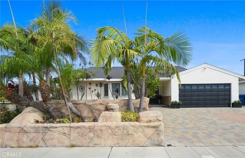 4701 Myra Ave, Cypress, CA, 90630-4324 | Card Image