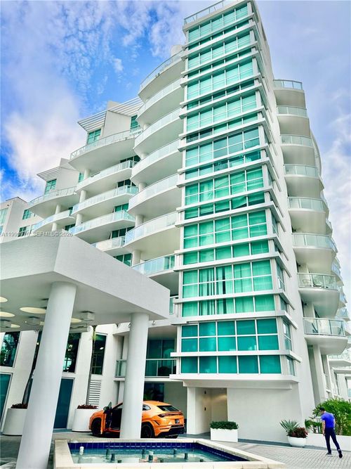 21213-3131 Ne 188th St, Aventura, FL, 33180-2764 | Card Image