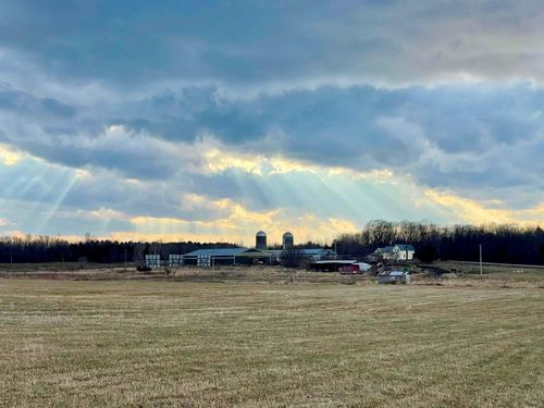 16 Us Route 2, Grand Isle, VT, 05458-2554 | Card Image