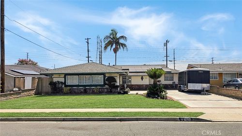 7924 Begonia Cir, Buena Park, CA, 90620-2202 | Card Image