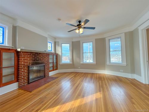 apt-2-51 Park Ave, Poughkeepsie, NY, 12603-3142 | Card Image