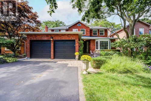 1511 Stoneybrook Trail, Oakville, ON, L6M2R4 | Card Image