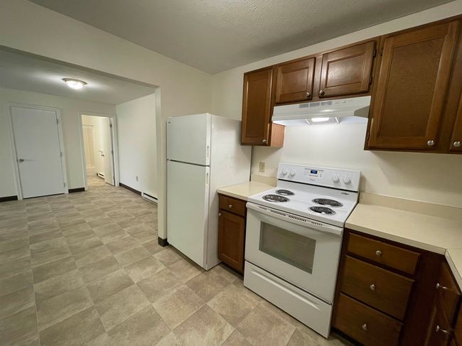 APT-34 - 11 Railroad Ave, Condo with 2 bedrooms, 1 bathrooms and null parking in Derry NH | Image 10