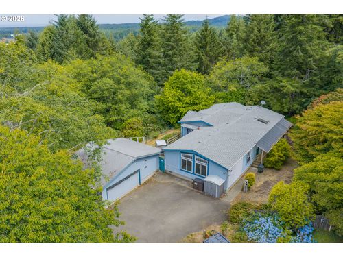 93815 Sunny Hill Ln, North Bend, OR, 97459-7529 | Card Image