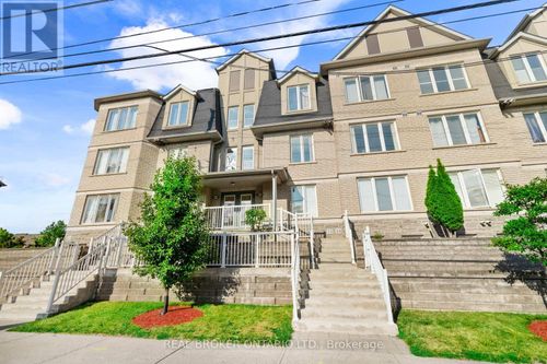 27-649E Warden Ave, Scarborough, ON, M1L0E7 | Card Image