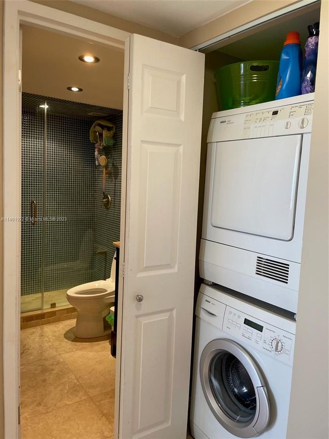APT-1619 - 3180 S Ocean Dr, Condo with 2 bedrooms, 2 bathrooms and null parking in Hallandale Beach FL | Image 14