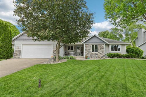 810 Ganser Drive, WAUNAKEE, WI, 53597 | Card Image