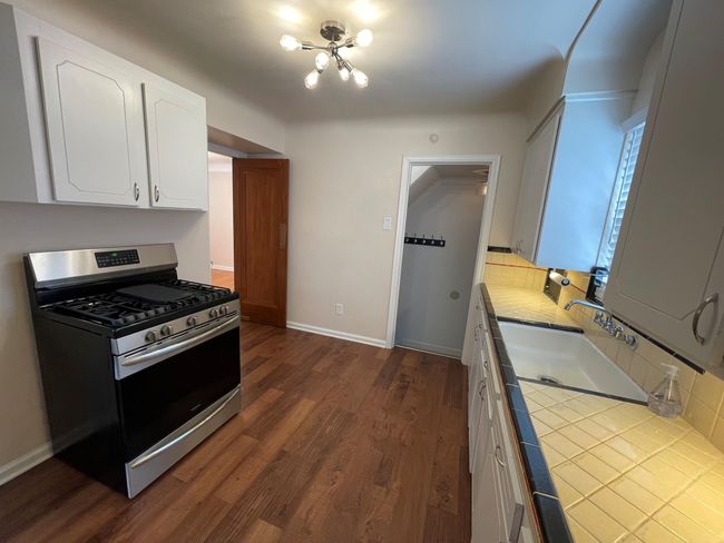 Harvard Kitchen 2 | Image 9
