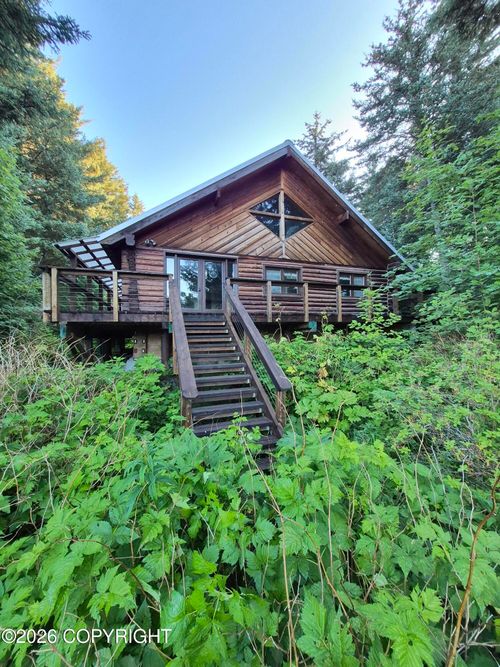 389 Bloch St, Seldovia, AK, 99663 | Card Image