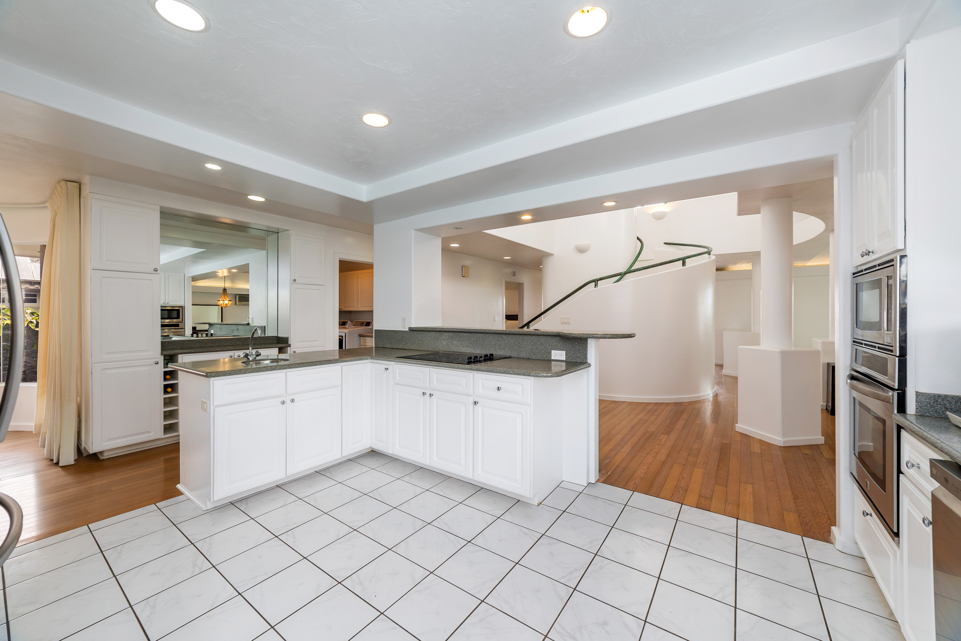 Residential in Hilo 4