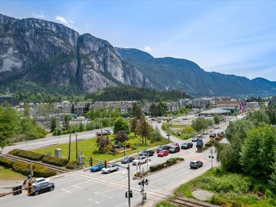 615 - 38362 Buckley Ave, Condo with 2 bedrooms, 1 bathrooms and 1 parking in Squamish BC | Image 2