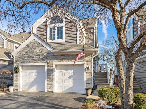 221 Sandy Point Ln, Lake Zurich, IL, 60047-7002 | Card Image