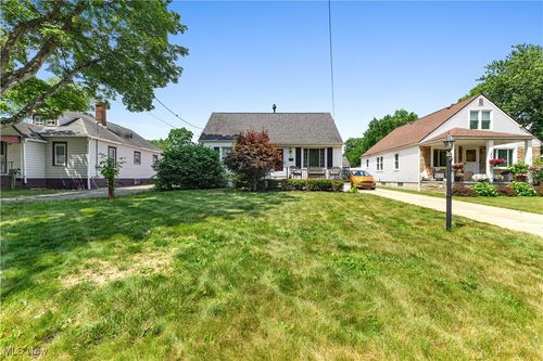 5020 Friendship Ave, Boardman, OH, 44512-2016 | Card Image