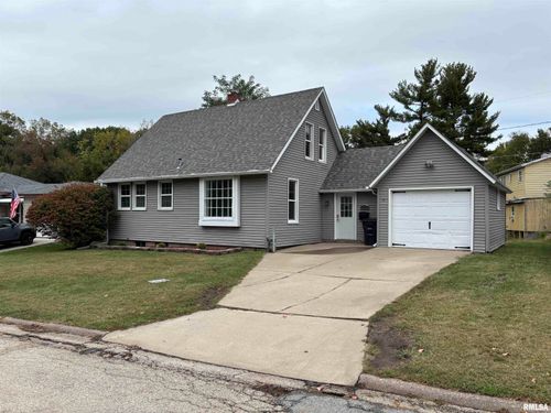 3153 15th Ave, Moline, IL, 61265-3330 | Card Image