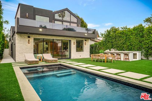 15602 Morrison St, Sherman Oaks, CA, 91403-1049 | Card Image