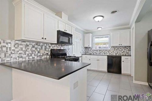 11034 Old Hammond Hwy, Baton Rouge, LA, 70816-8315 | Card Image