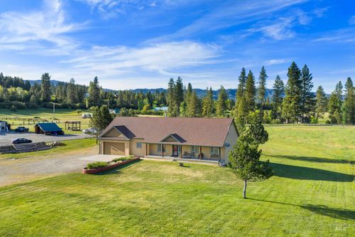 23 Veterinary Way, Garden Valley, ID, 83622-5125 | Card Image