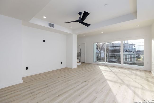 102 - 310 S Mesquite St, Townhouse with 3 bedrooms, 4 bathrooms and null parking in San Antonio TX | Image 14