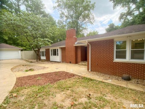 8994 Old Highway 13, Murphysboro, IL, 62966-5511 | Card Image