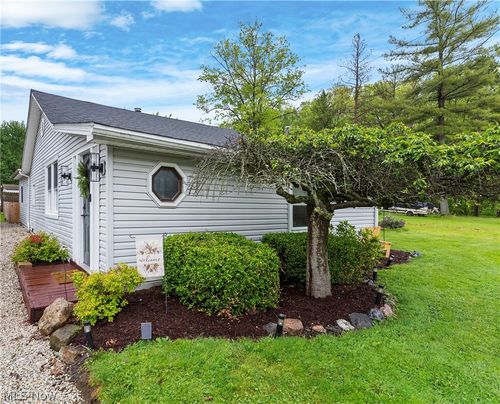 259 Ne River Rd, Lake Milton, OH, 44429-9615 | Card Image