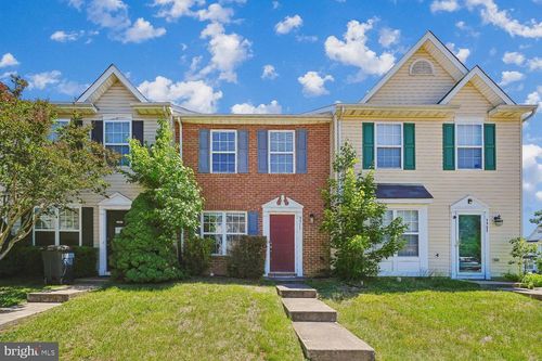 9911 W Midland Way, FREDERICKSBURG, VA, 22408-7752 | Card Image